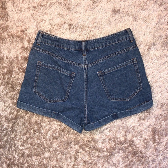 Forever 21 high waisted cuffed denim shorts - Picture 2 of 4